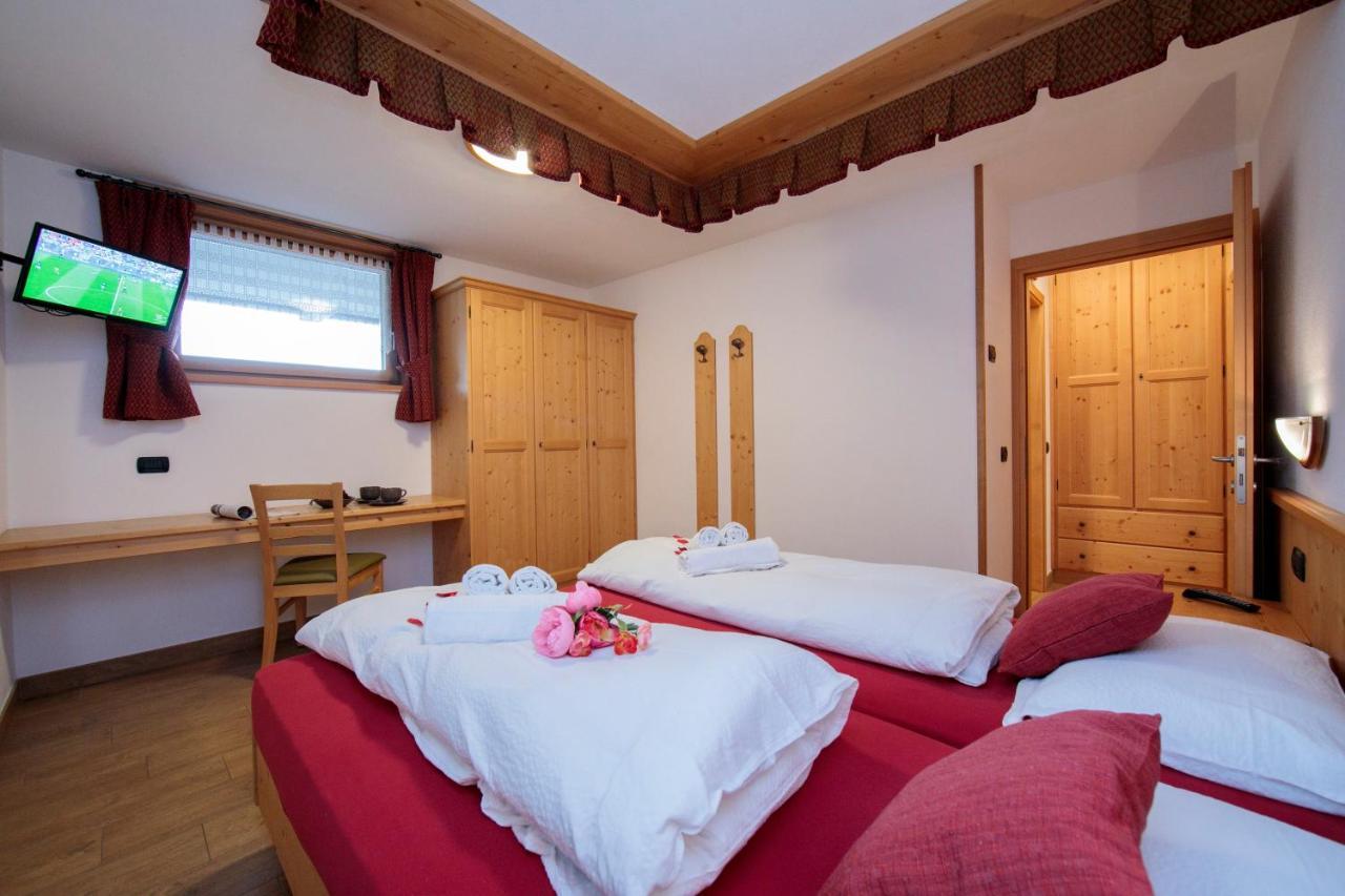 Volga Loira Senna Apartment Livigno Bagian luar foto