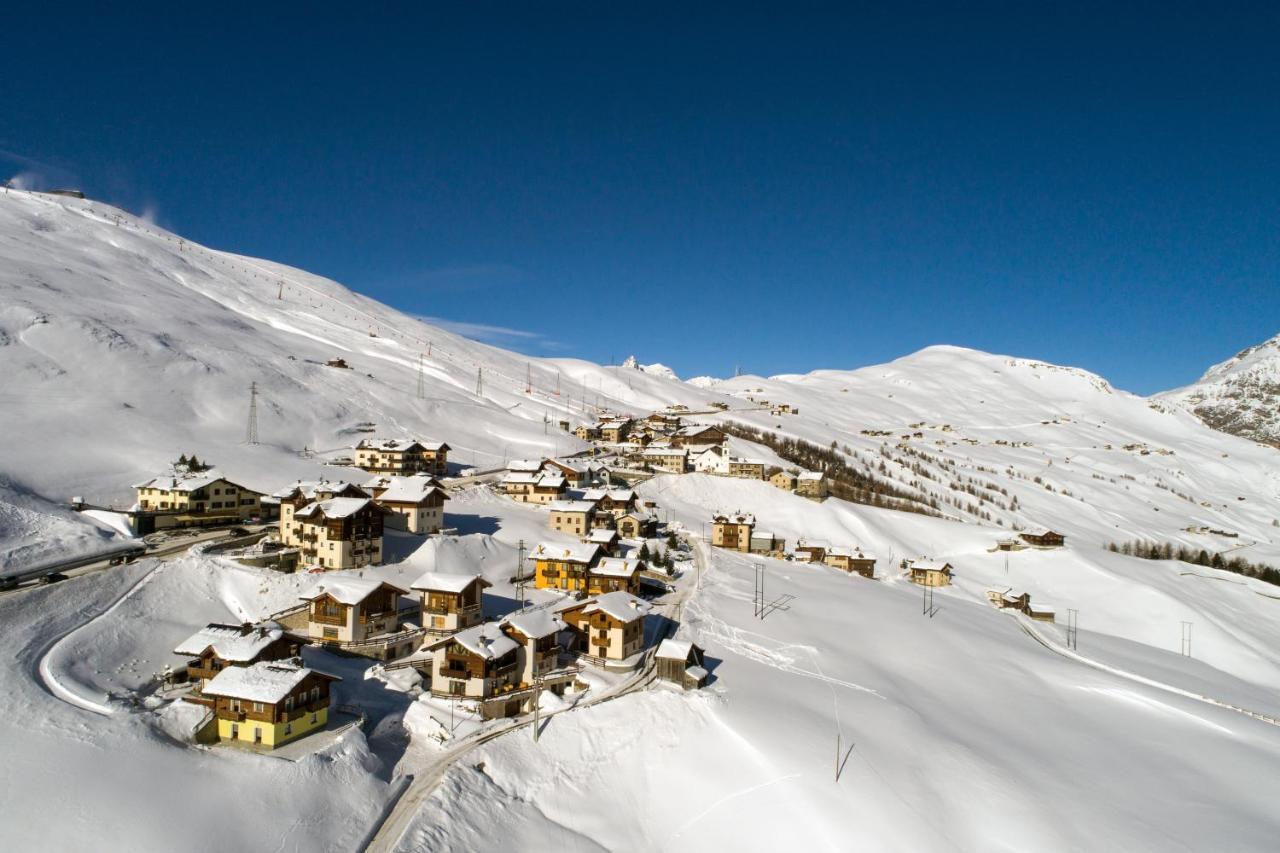 Volga Loira Senna Apartment Livigno Bagian luar foto