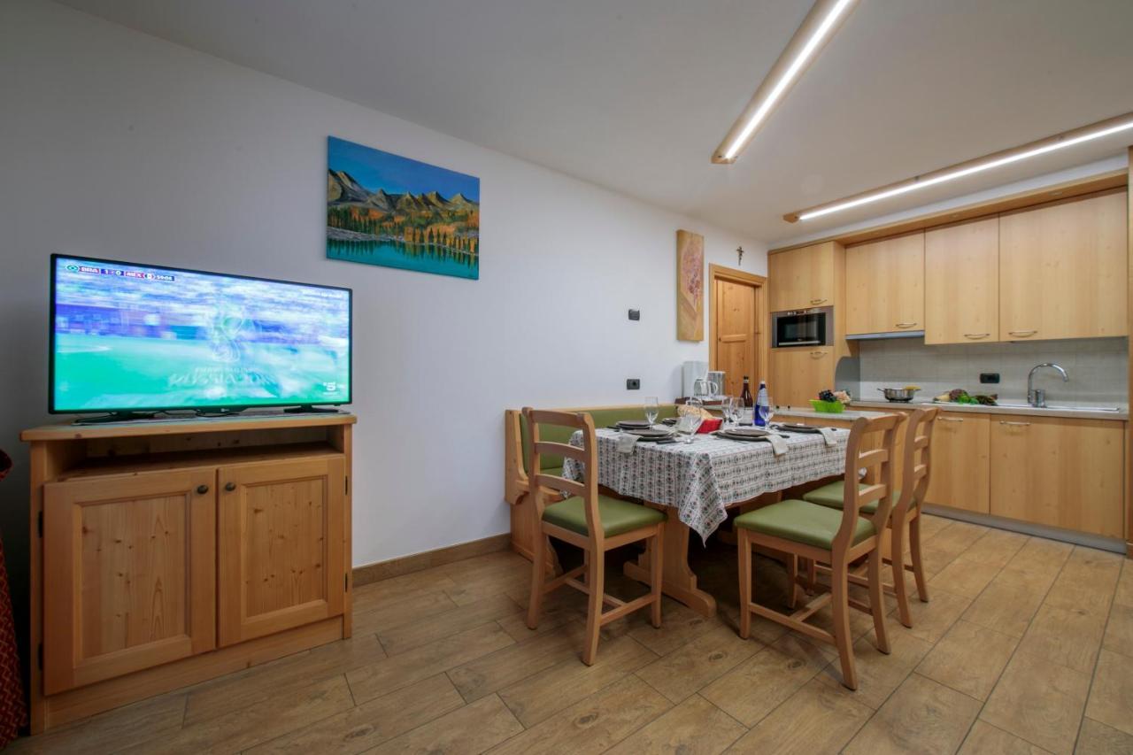 Volga Loira Senna Apartment Livigno Bagian luar foto