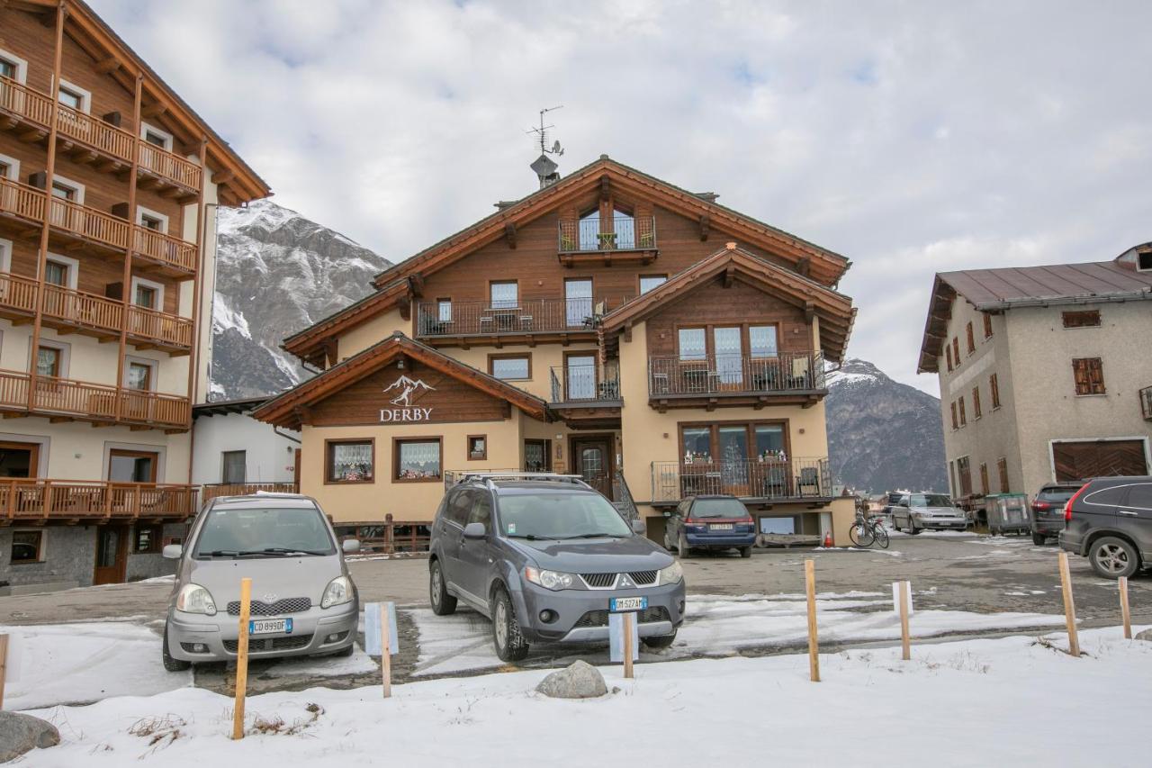 Volga Loira Senna Apartment Livigno Bagian luar foto
