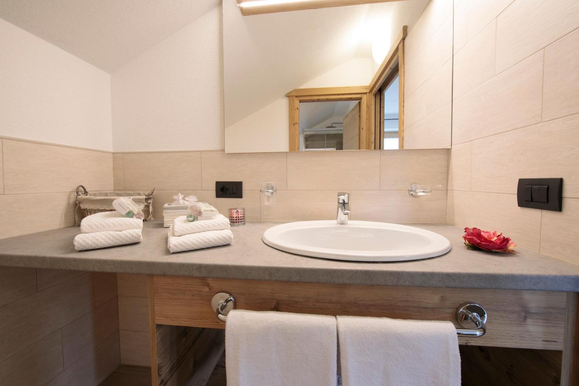 Volga Loira Senna Apartment Livigno Bagian luar foto