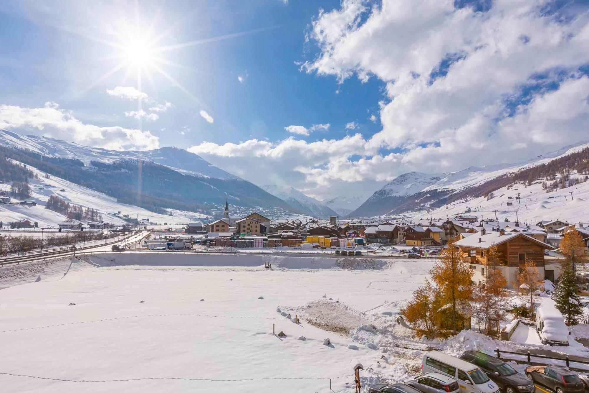 Volga Loira Senna Apartment Livigno Bagian luar foto