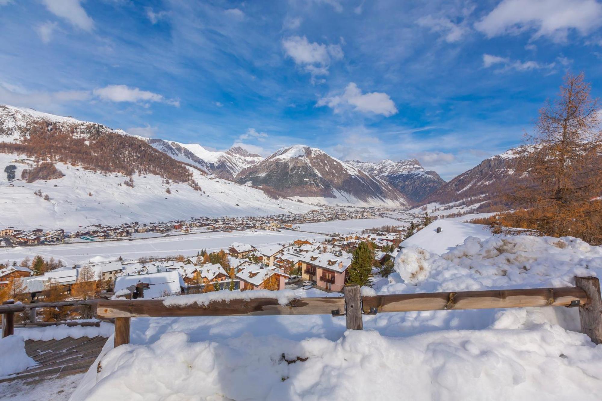 Volga Loira Senna Apartment Livigno Bagian luar foto