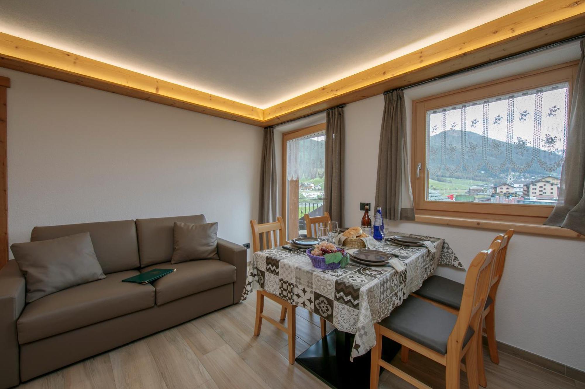 Volga Loira Senna Apartment Livigno Bagian luar foto